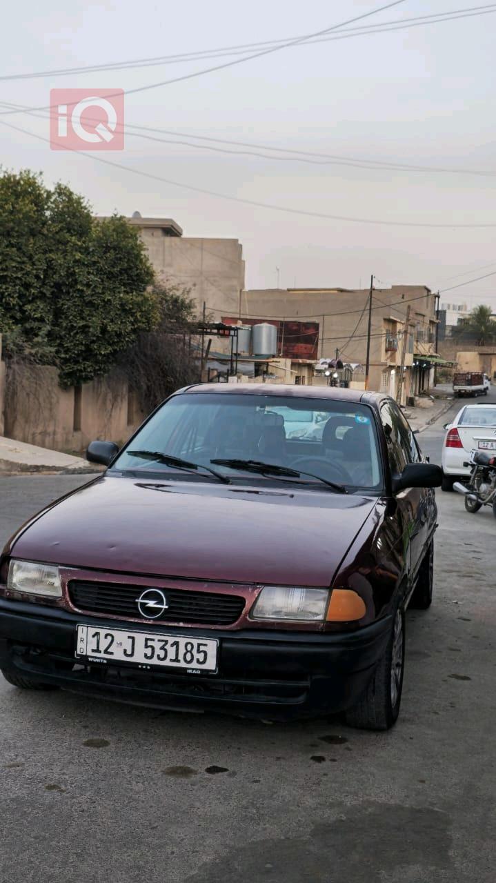 اوبل استرا